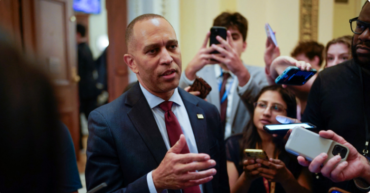 Election Landslide - House Democratic Leader Hakeem Jeffries CRUSHED as Democrats Are Now Slamming Him After the Virginia...