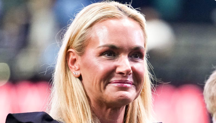 At 48, Vanessa Trump discloses that she has been diagnosed with…