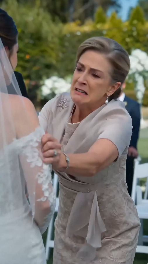 “His mother ripped the bride’s dress… then the hidden scar exposed everything.”