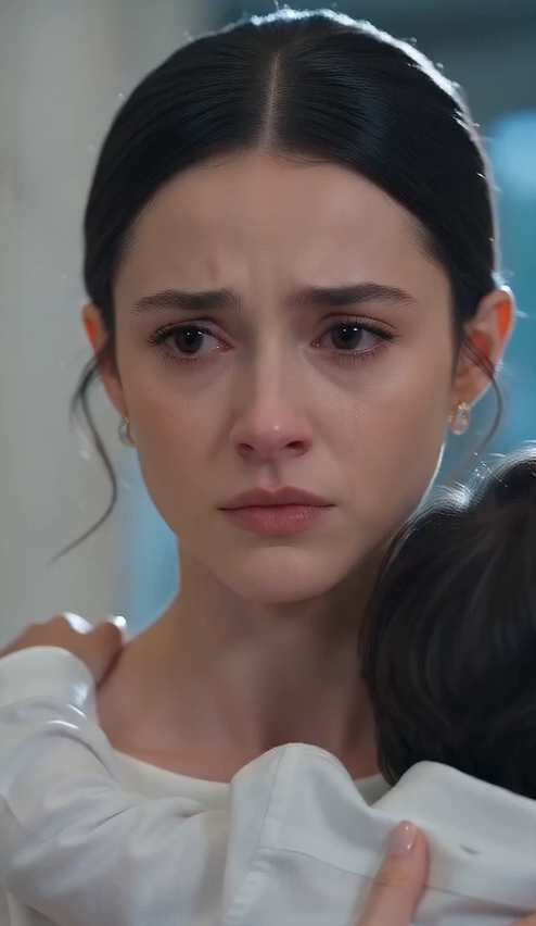 Mother-In-Law Snatched A Young Mom’s Car Keys And Tried To Make Her Walk With Her Baby — Then Her Four-Star Father Walked In